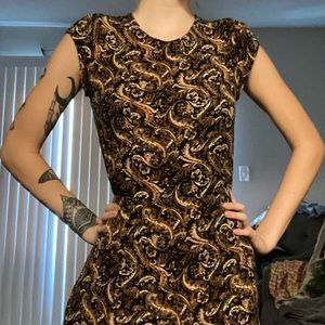 Paisley keyhole shift dress